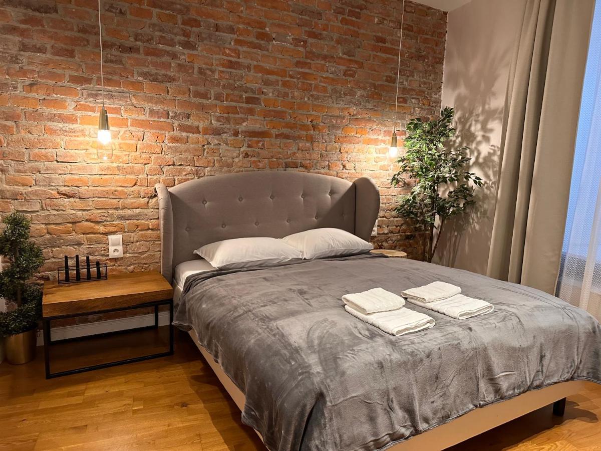 Centrum Apartamenty Stare Miasto Krasków Εξωτερικό φωτογραφία